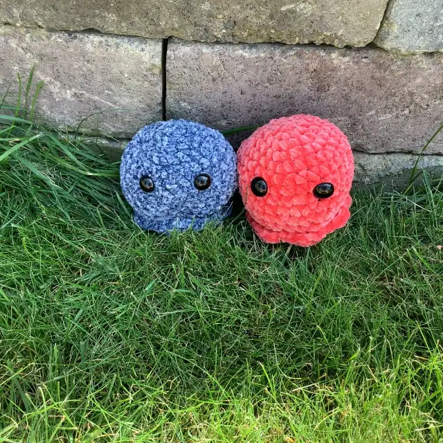 Octopus plushie from Crochet by Julia