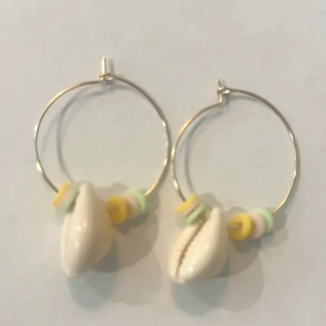 Sea shell earrings from Fifi’s Sunny Little Things